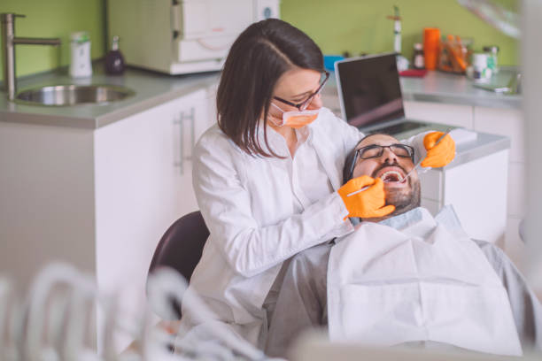 Best Emergency Tooth Extraction in Schaumburg, IL
